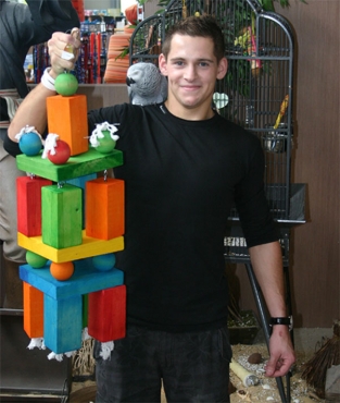 Giant building block